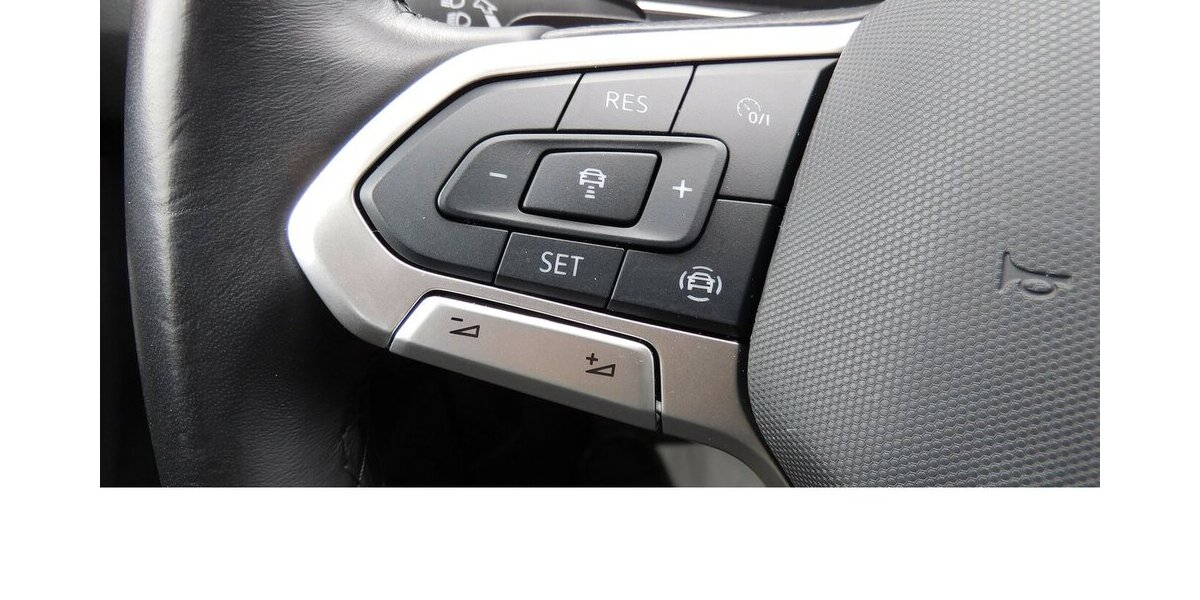 VW Tiguan Allspace 1.5 TSI Life 7 Sitze Navi DSG 27.500 km 29.390 &euro; Vordorf 38533
