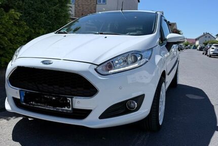 Ford Fiesta 97.700 km 5.900 &euro; Maintal 63477