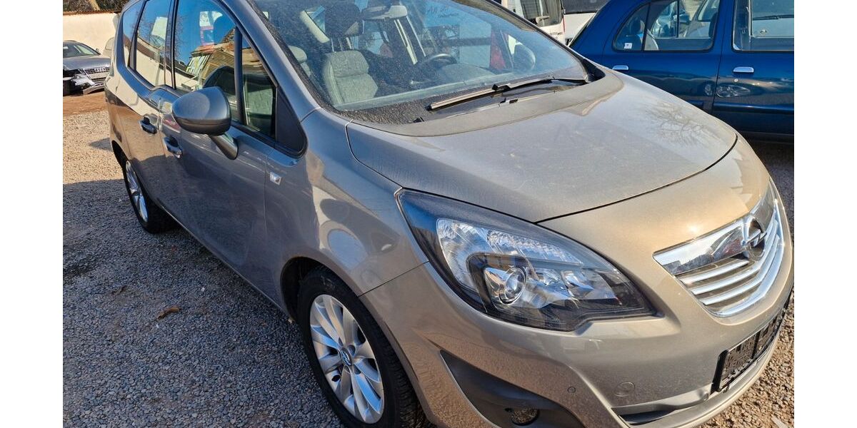 Opel Meriva 147.000 km 2.399 &euro; Dresden 01097