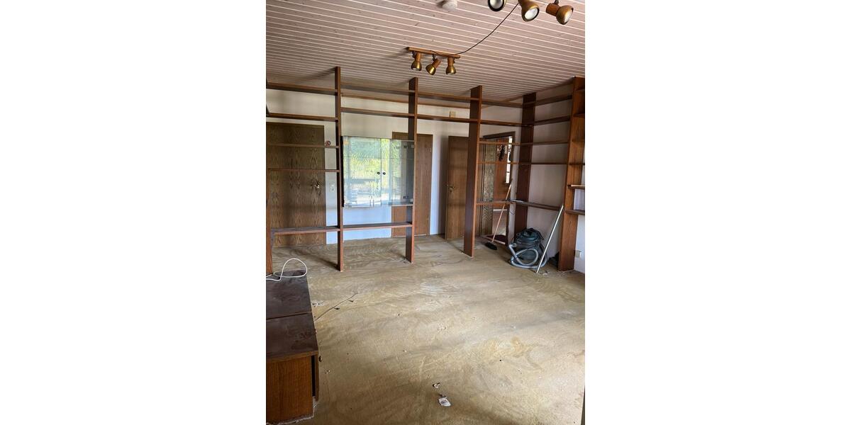 Einfamilienhaus Ahnsen - 8 Zimmer, 210 m&sup2;, 245.000&euro; | Angebot:25404404