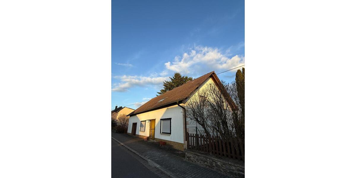 Einfamilienhaus Nonnweiler - 11 Zimmer, 190 m&sup2;, 195.000&euro; | Angebot:26921928