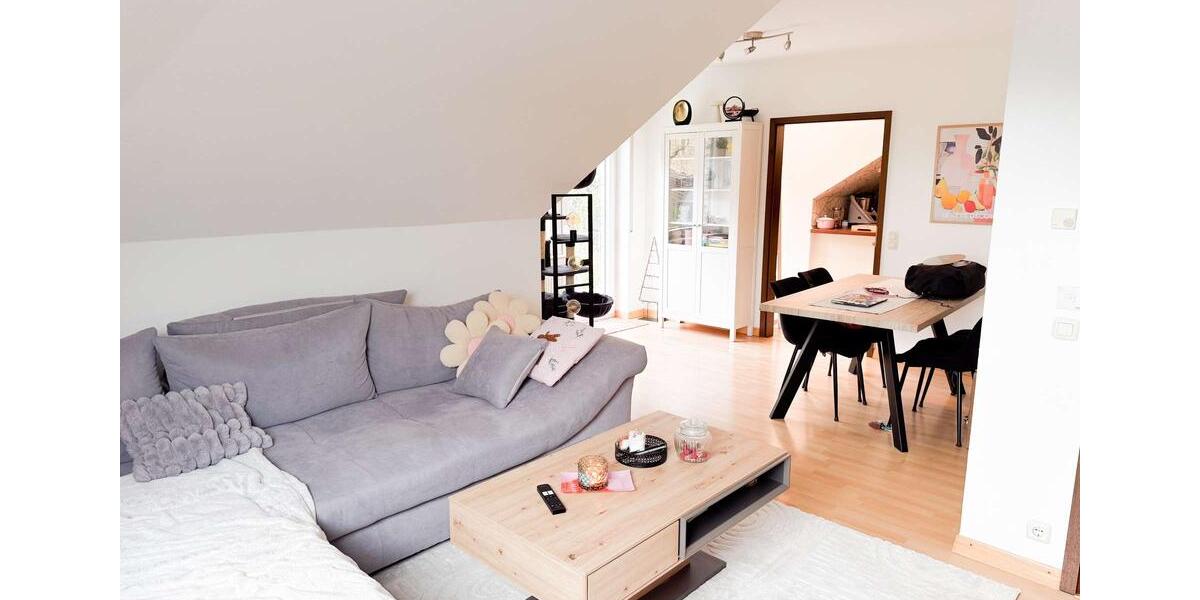 Dachgeschoßwohnung Jünkerath - 3 Zimmer, 90 m&sup2;, 750&euro; | Angebot:26637854