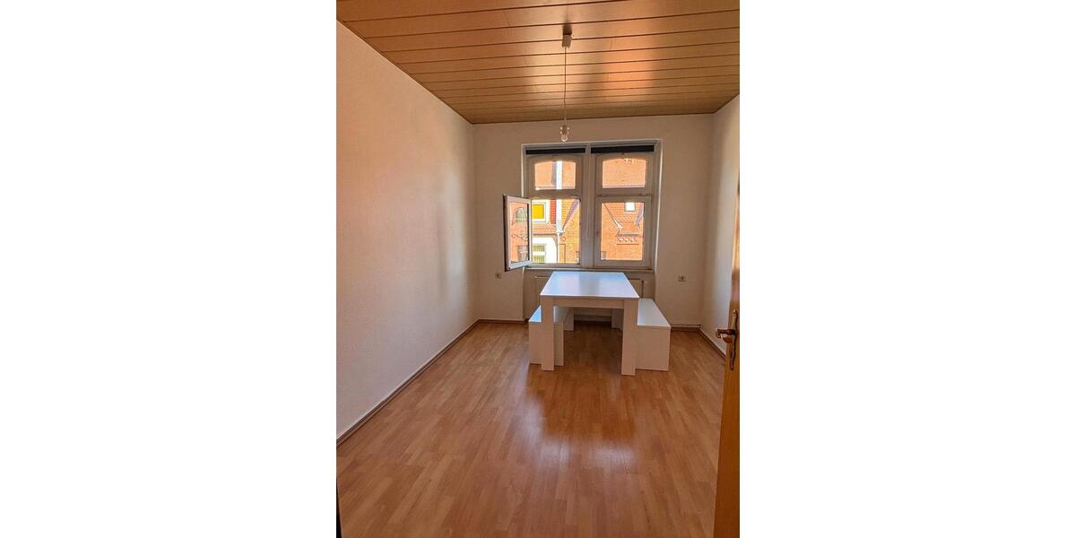 Etagenwohnung Tangerhütte - 3 Zimmer, 58 m&sup2;, 536&euro; | Angebot:26478482