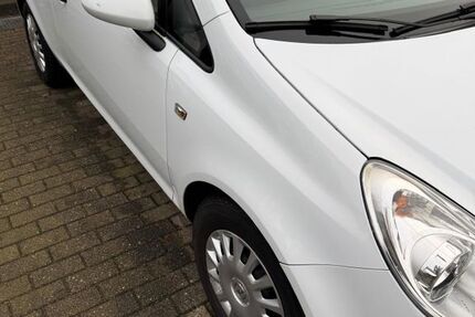 Opel Corsa 81.590 km 2.550 &euro; Norderstedt 22844