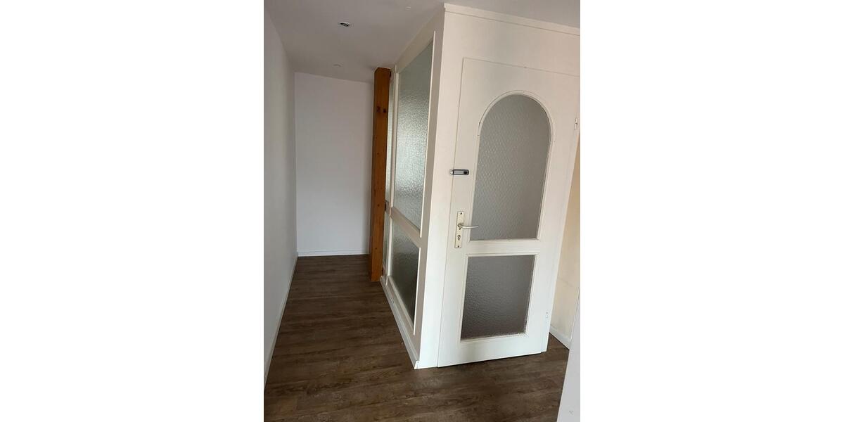 Etagenwohnung Blomberg - 4 Zimmer, 150 m&sup2;, 850&euro; | Angebot:25364972