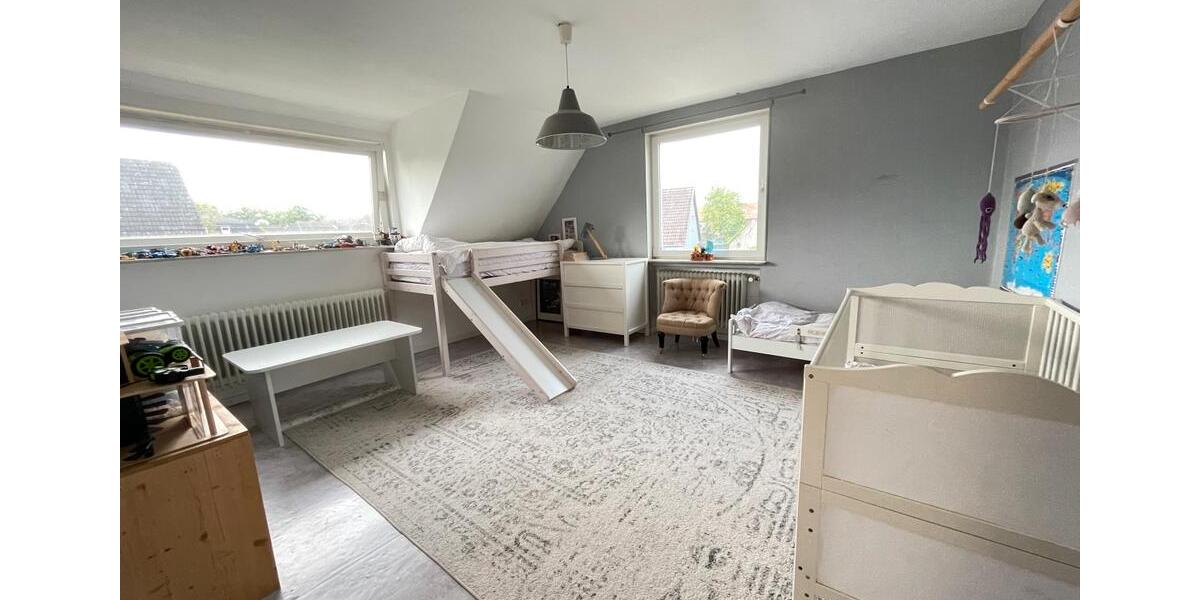 Großzügiges Einfamilienhaus mit Traumgarten und Anliegerwohnung 7 zimmer