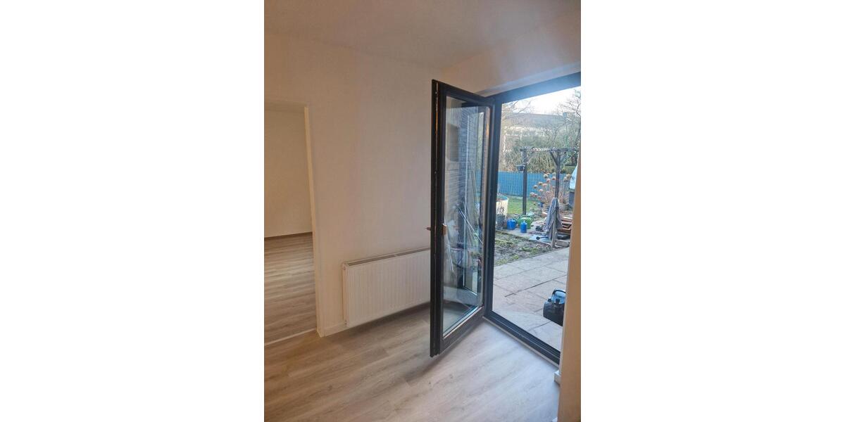 Erdgeschoßwohnung Ratingen Tiefenbroich - 2 Zimmer, 76 m&sup2;, 1.200&euro; | Angebot:25309649