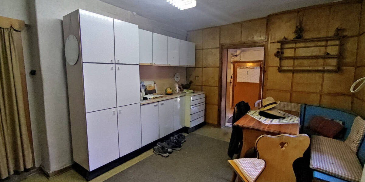 Mehrfamilienhaus, Wohnhaus Raguhn-Jeßnitz Jeßnitz - 1 Zimmer, 301 m&sup2;, 50.000&euro; | Angebot:25748397