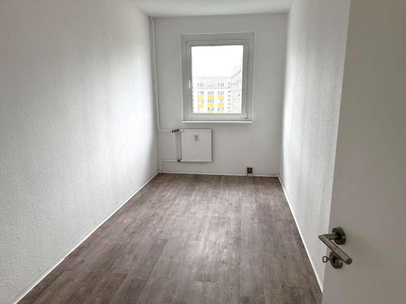 +++Neu saniert mit Tageslichtbad+++