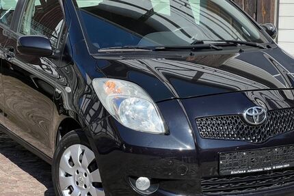 Toyota Yaris 319.000 km 3.300 &euro; Käbschütztal OT Krögis bei Dresden 01665