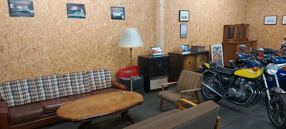 Gewerbeobjekt Weidenstetten - 4 Zimmer, 400 m&sup2;, 250&euro; | Angebot:25427121