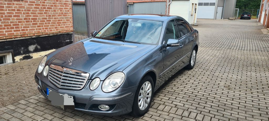 Mercedes-Benz 200 221.000 km 4.850 &euro; Voerde 46562