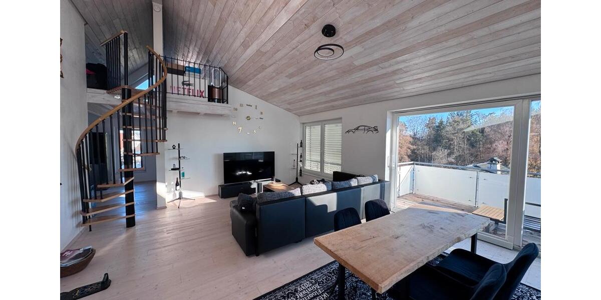 Dachgeschoßwohnung Wangen im Allgäu - 3 Zimmer, 98 m&sup2;, 1.425&euro; | Angebot:26238414
