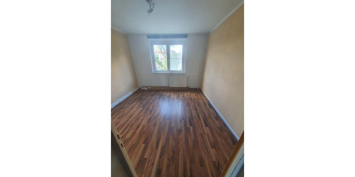 Etagenwohnung Hildburghausen - 2 Zimmer, 50 m&sup2;, 85.000&euro; | Angebot:26313572