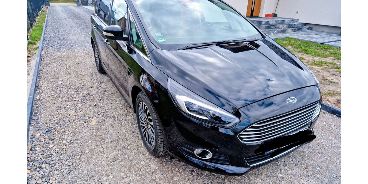 Ford S-Max 95.000 km 16.400 &euro; München 81243