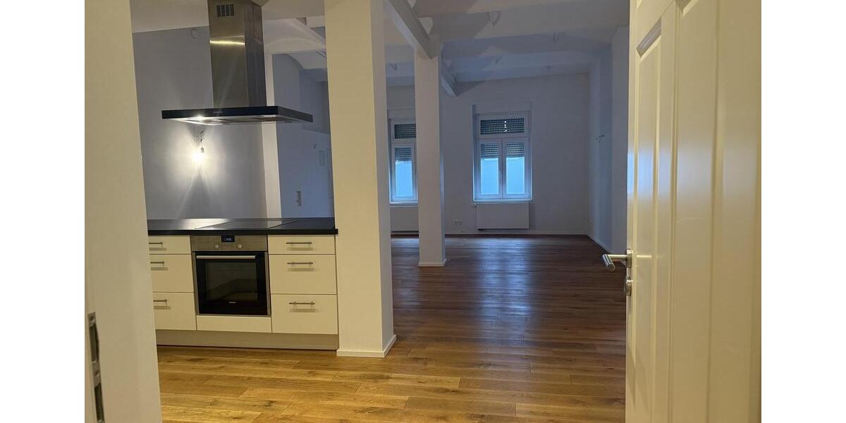 Saniertes Stadthaus FFM-Höchst-Nähe Bahnhof 4 zimmer