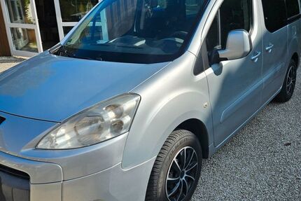 Peugeot Partner Tepee 200.000 km 3.600 € Eurasburg 86495