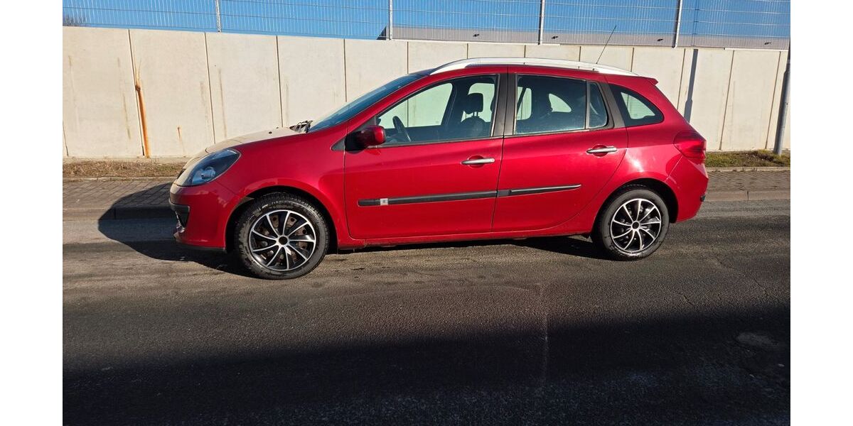 Renault Clio 161.200 km 2.799 &euro; Blankenhain 99444