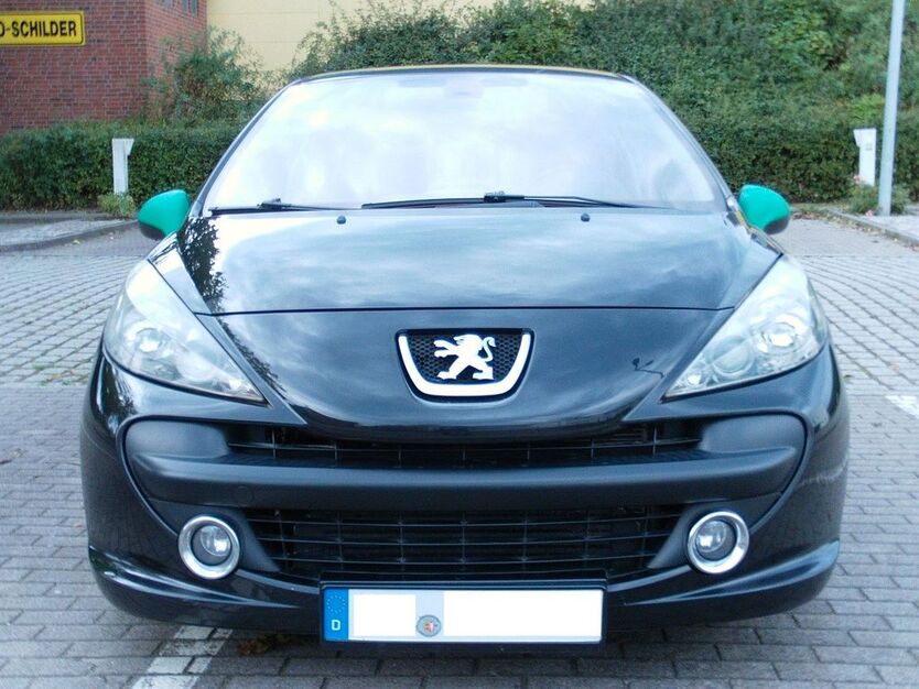 Peugeot 207 176.000 km 4.950 € Eutin 23701