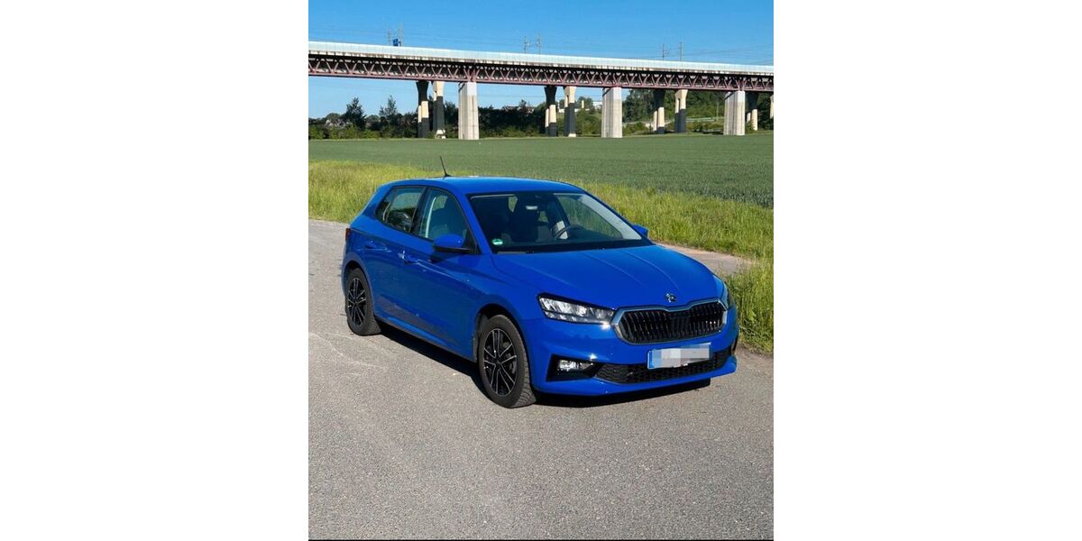 Skoda Fabia 5.600 km 16.600 &euro; Rödental 96472