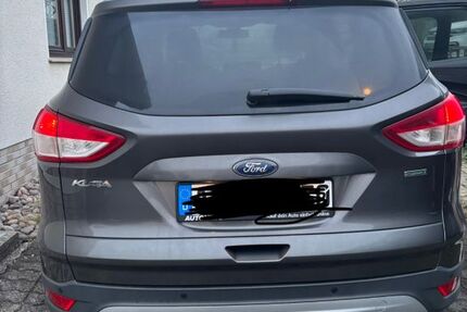 Ford Kuga 128.000 km 5.400 &euro; Kirchen 57548