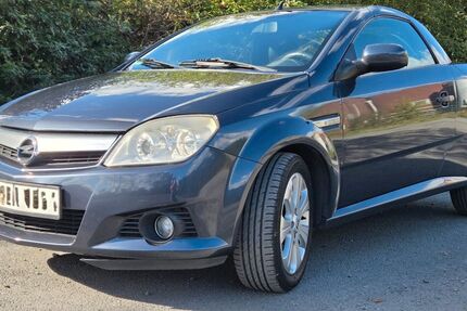 Opel Tigra 84.000 km 2.490 &euro; Oberhausen 46145