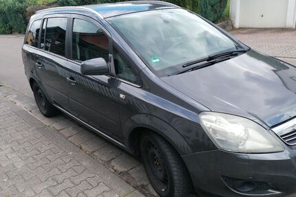 Opel Zafira 182.000 km 3.700 &euro; Hornbach 66500