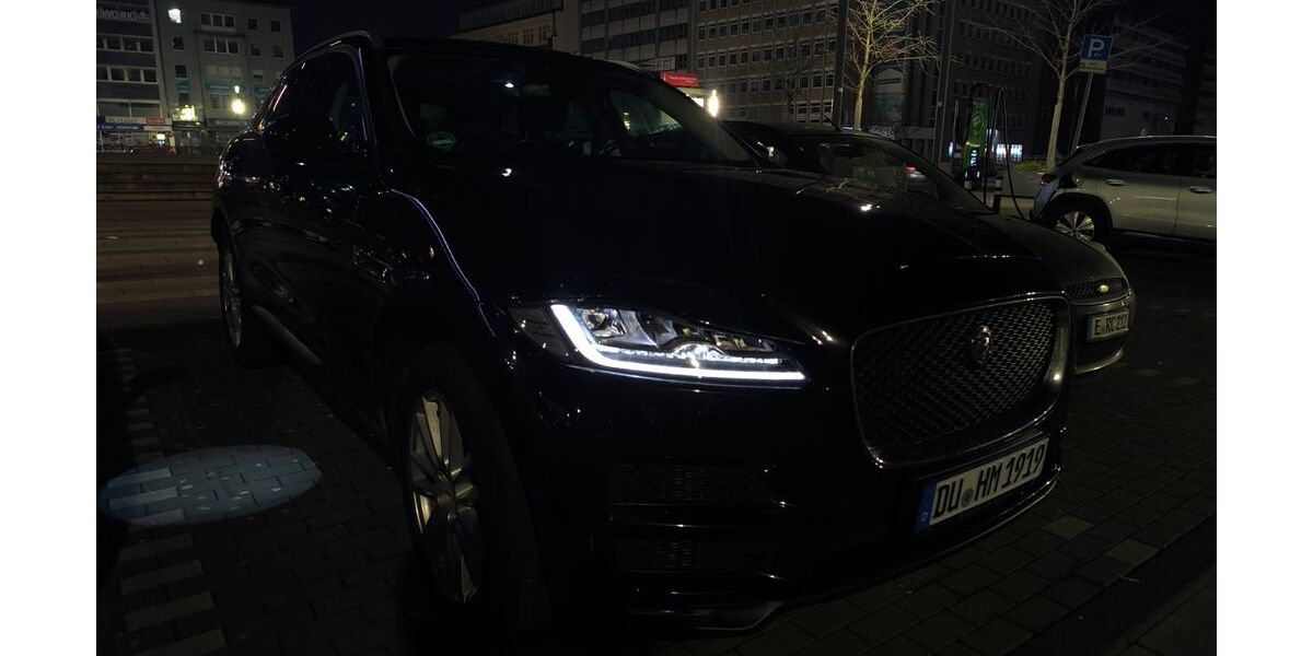 Jaguar F-Pace 88.000 km 13.499 &euro; Duisburg 47179