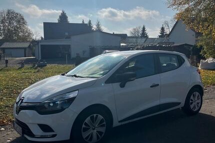 Renault Clio 104.000 km 5.950 &euro; Neukirch 01936