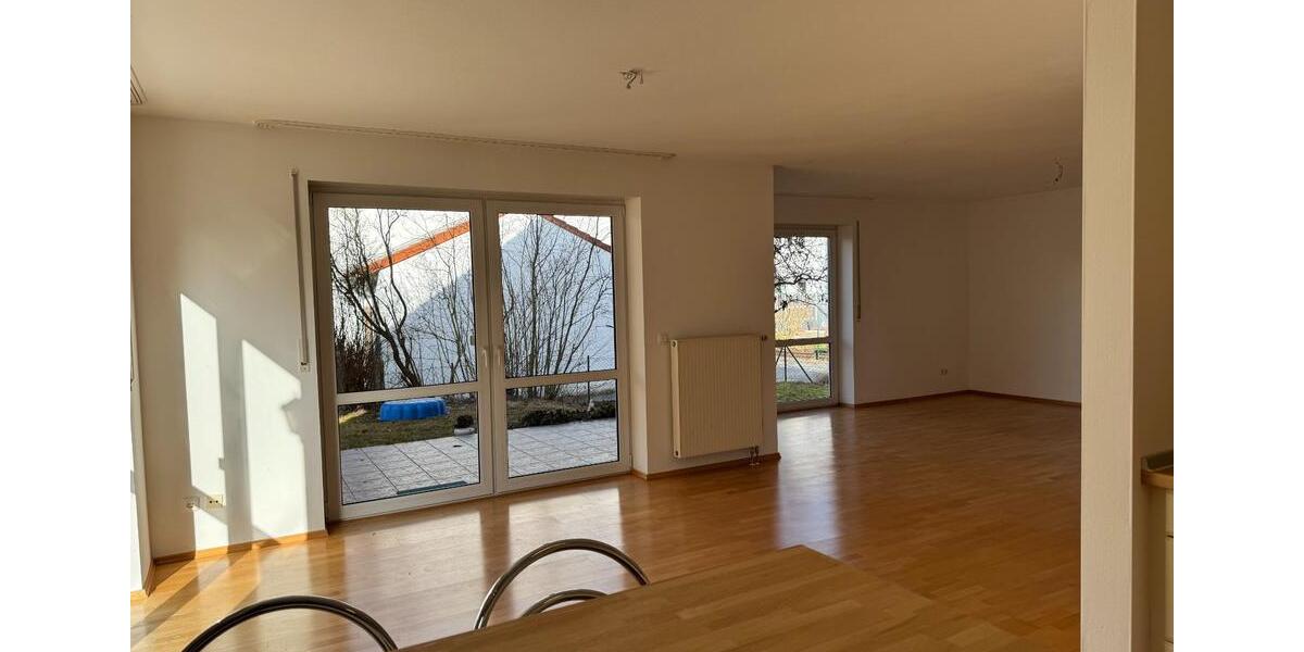 Einfamilienhaus Straubing - 5 Zimmer, 160 m&sup2;, 1.450&euro; | Angebot:25431384
