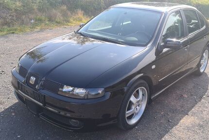 Seat Leon 123.000 km 8.990 € Bad Hersfeld 36251