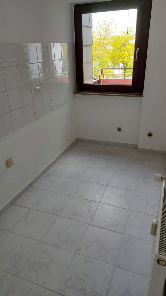 3 Zimmer Eigentumswohnung renoviert ohne Maklergebühren 74,26 qm