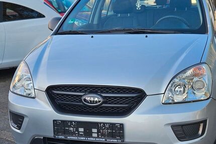 Kia Carens 106.000 km 3.499 € Essen 45356