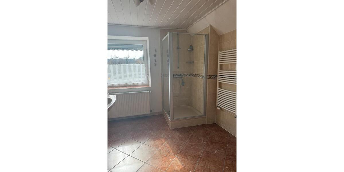 Etagenwohnung Nohfelden - 2 Zimmer, 85 m&sup2;, 900&euro; | Angebot:25553134