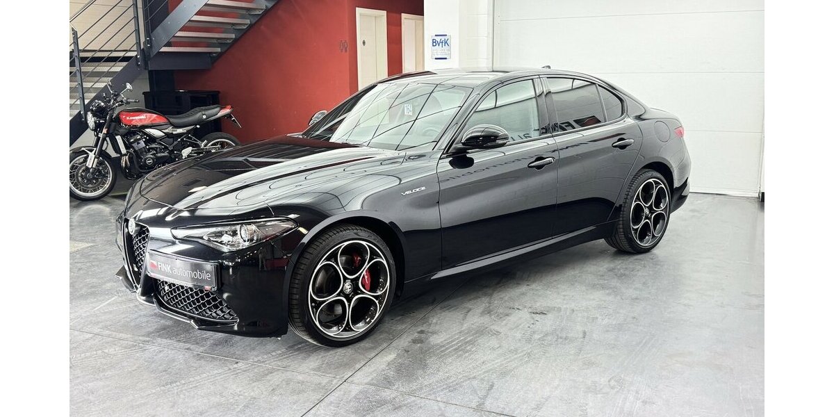 Alfa Romeo Giulia 2.0 Turbo Veloce Q4 1.Hand Carplay Xenon 26.400 km 32.220 &euro; Lich 35423