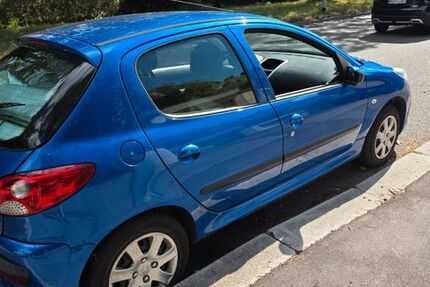 Peugeot 206 135.000 km 1.150 &euro; Heilbronn 74080