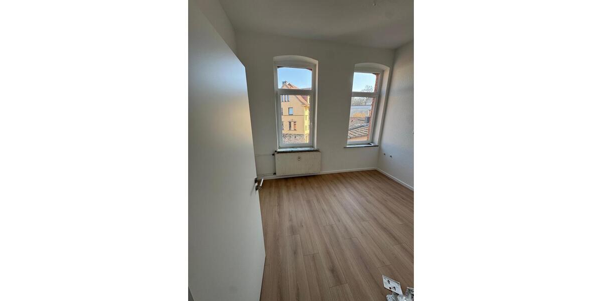 Etagenwohnung Uslar - 5 Zimmer, 150 m&sup2;, 1.000&euro; | Angebot:25505774