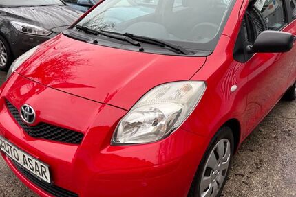 Toyota Yaris 127.000 km 4.480 &euro; Fürth 90763