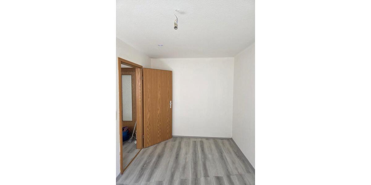 Etagenwohnung Aschersleben - 2 Zimmer, 35 m&sup2;, 215&euro; | Angebot:26232292