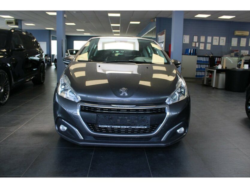 Peugeot 208 Blue-HDi 120 Allure 135.620 km 8.480 € Euskirchen 53881