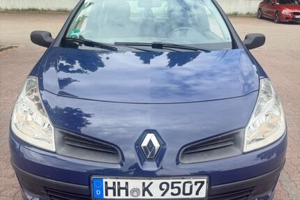 Renault Clio 104.000 km 2.499 &euro; Hamburg 22111