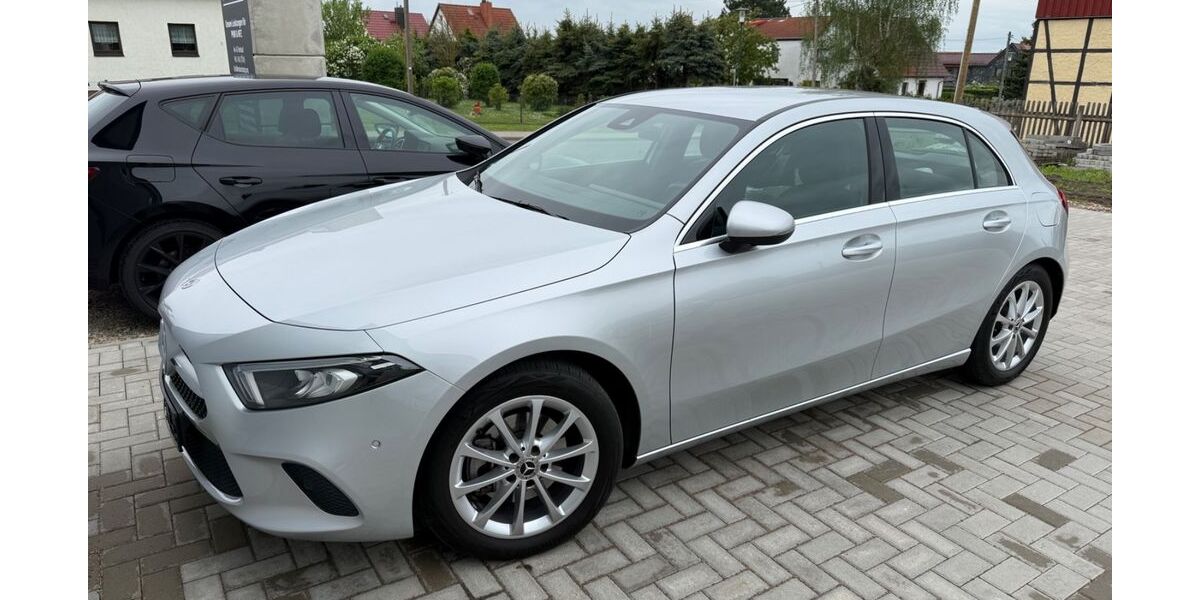 Mercedes-Benz A 200 20.350 km 22.999 &euro; Molschleben 99869