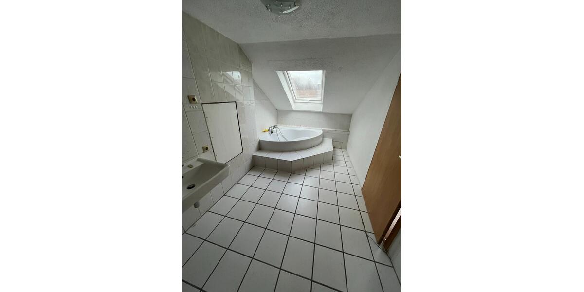 Etagenwohnung Mannheim Gartenstadt - 5 Zimmer, 105 m&sup2;, 1.080&euro; | Angebot:25634549