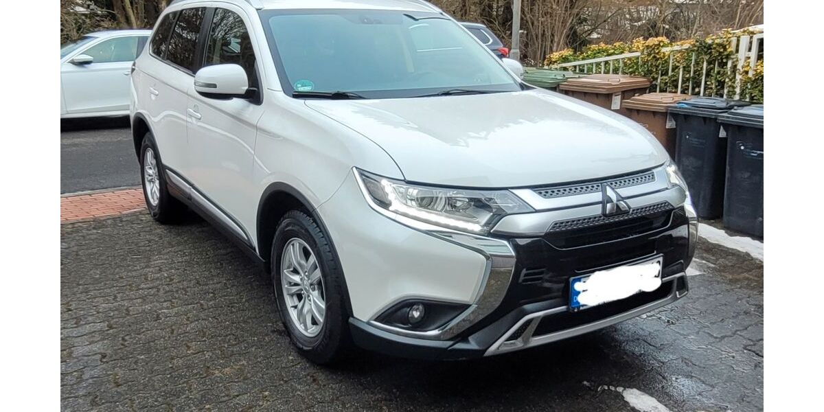 Mitsubishi Outlander 60.000 km 19.490 &euro; Heckershausen 34292