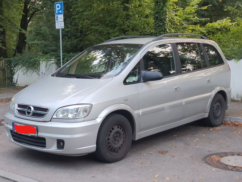 Opel Zafira 323.000 km 2.400 € München 81249