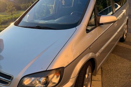 Opel Zafira 280.000 km 2.999 &euro; Engen 78234