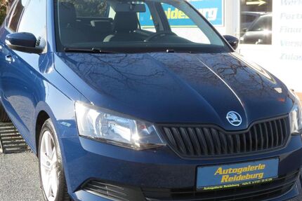 Skoda Fabia 54.000 km 9.940 &euro; Halle/ Saale 06116
