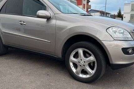 Mercedes-Benz ML 350 175.000 km 14.900 € Korb 71404
