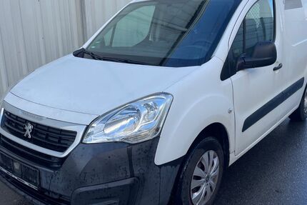 Peugeot Partner 265.000 km 4.490 &euro; Böblingen 71034