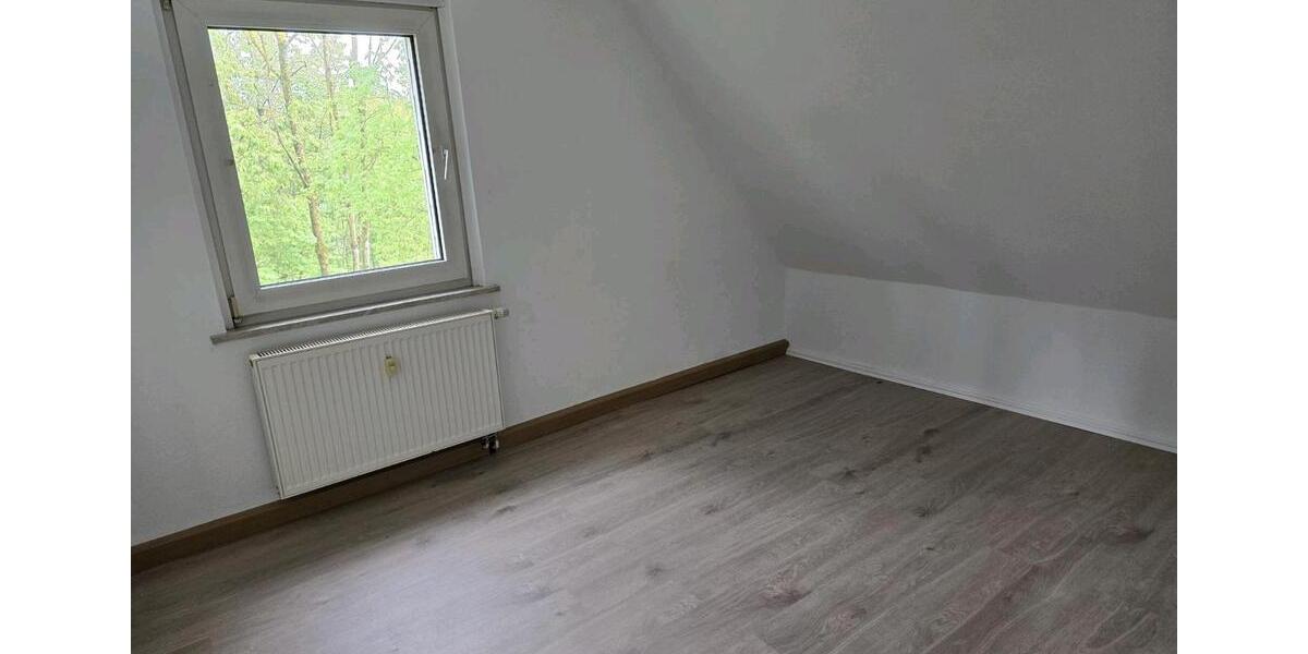 Dachgeschoßwohnung Bad Sachsa - 3 Zimmer, 45 m&sup2;, 270&euro; | Angebot:26592123